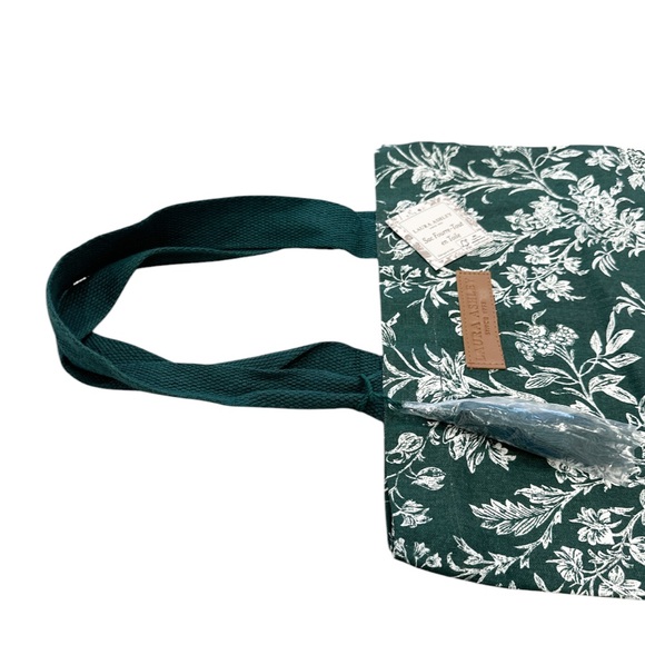 NEW Laura Ashley FLORAL REUSABLE TOTE with Double Handles Dark Green - Picture 2 of 5